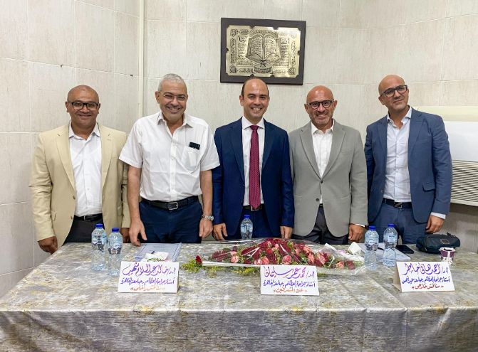 أحمد أبو عبلة طبيب منتخب الشباب يُتم مناقشة رسالة الدكتوراه فى جراحة العظام