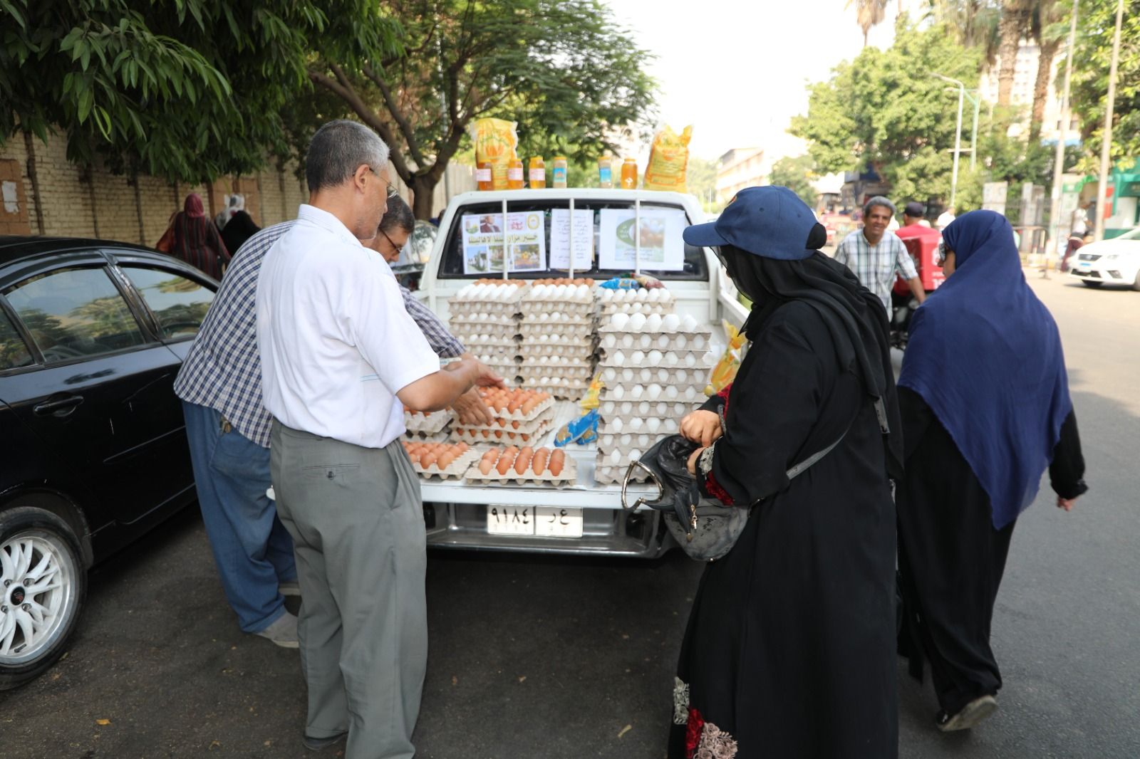 قافلة بميادين القاهرة الكبرى لبيع منتجات "الإصلاح الزراعى" بأسعار مخفضة - الخليج 365