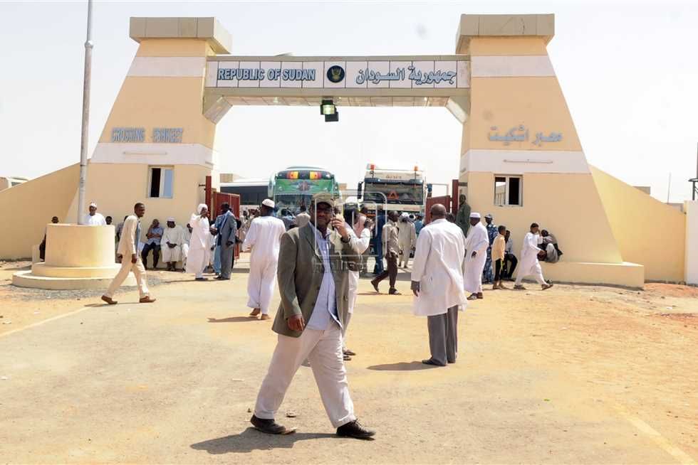 مبادرة الاشقاء السودانية المصرية باسوان تشيد بجهود المعابر والجمارك ومحلية حلفا في تسهيل حركة العائدين