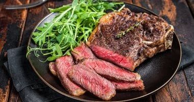 أيهما أفضل لصحة الأمعاء الدجاج أم اللحم البقري؟ دراسة توضح