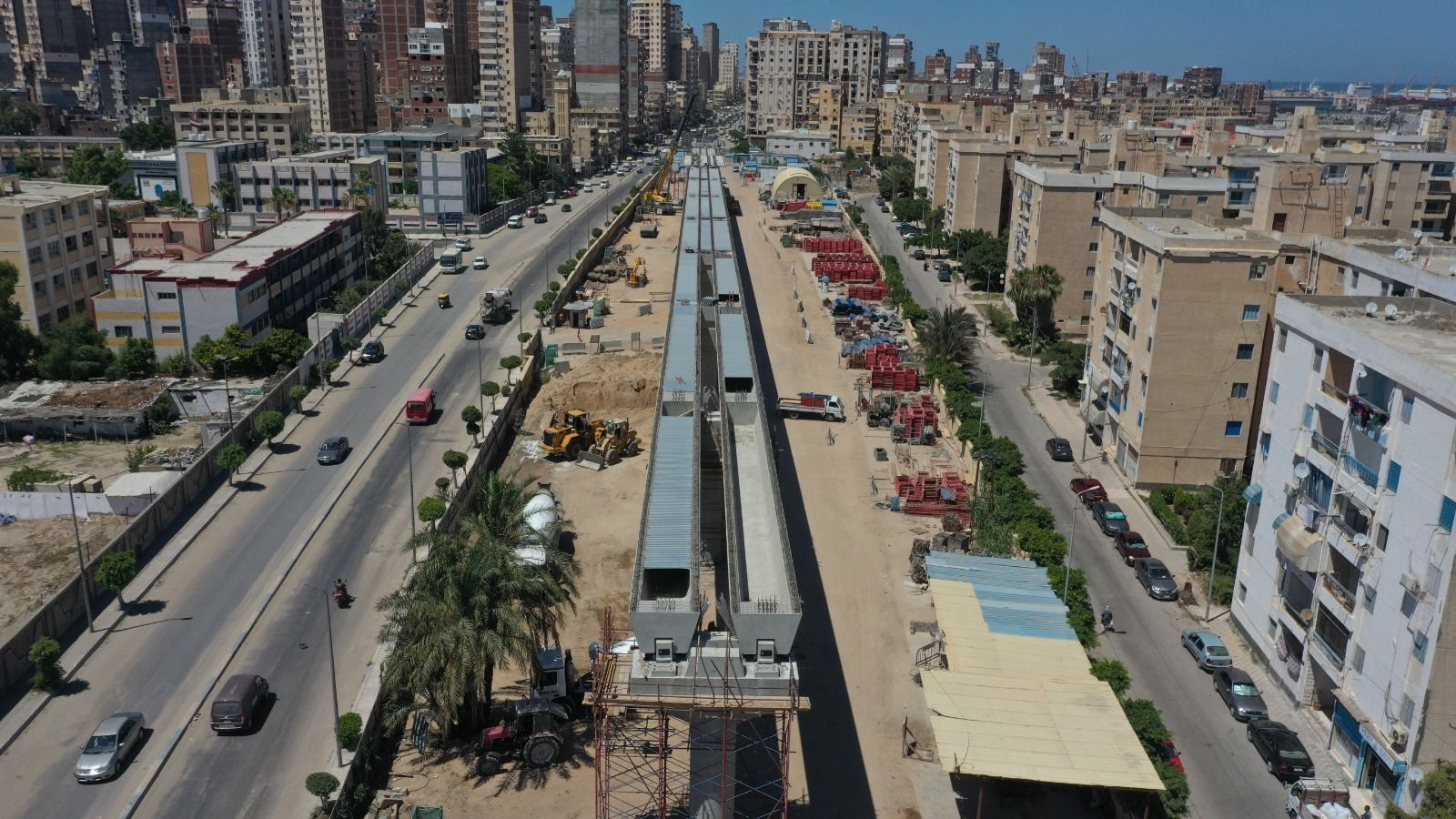 شاهد أعمال تركيب الكمرات وتقدم أعمال تنفيذ مشروع مترو الإسكندرية