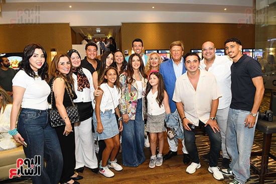 دنيا سمير غانم وتايسون ومحمد ثروت يحتفلون بالعرض الخاص لفيلم روكي الغلابة.. صور