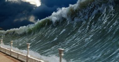 تكنولوجيا: ما هو تسونامى.. الكارثة التي تبدأ من تحت الماء
