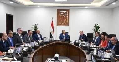 رئيس الوزراء يستعرض الفرص الاستثمارية الجارى التفاوض بشأنها مع دول خليجية - الخليج 365