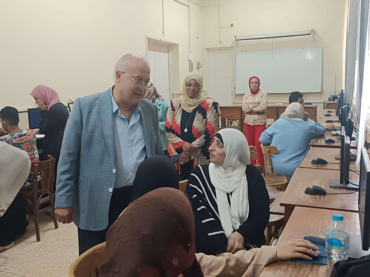 تنسيق الجامعات 2025.. معامل الحاسبات تقدم الدعم الفنى لطلاب الثانوية - الخليج 365