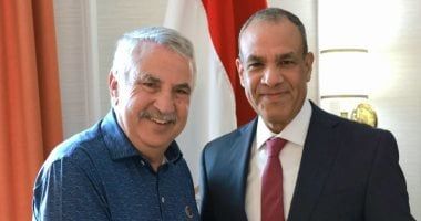 وزير الخارجية والهجرة يلتقي الكاتب الأمريكي توماس فريدمان - الخليج 365