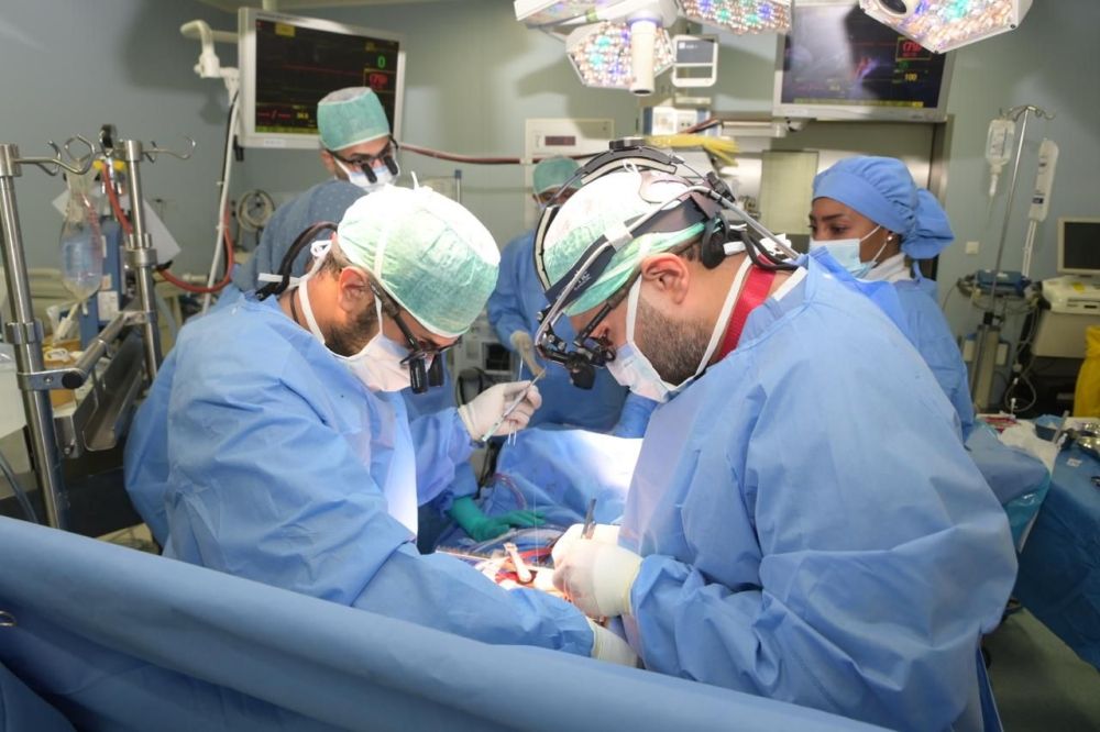أخبار من السعودية.. نجاح عمليتين لزراعة مضخات قلبية في مدينة الملك عبد الله بمكة