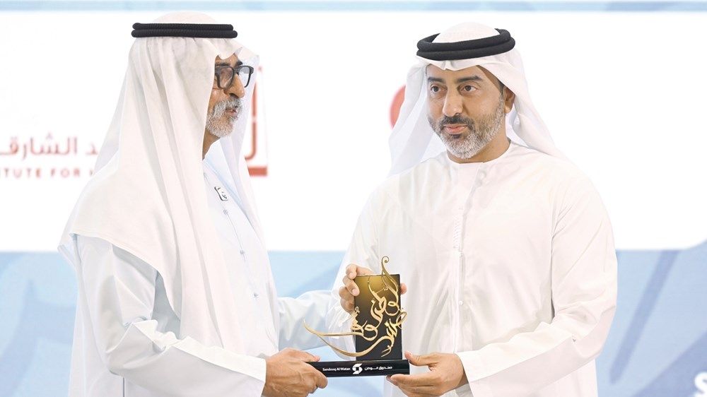 نهيان بن مبارك: رئيس الدولة حريص على تمكين أبناء وبنات الوطن