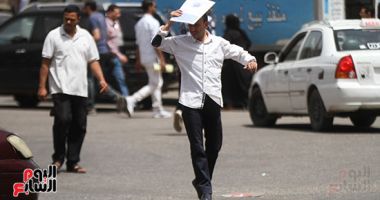 غدا.. انخفاض فى درجات الحرارة واضطراب بالملاحة البحرية والقاهرة 34 درجة - الخليج 365