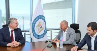 وزير البترول يبحث مع "السويدى إليكتريك" مستجدات مجمع الصناعات الفوسفاتية بالعين السخنة