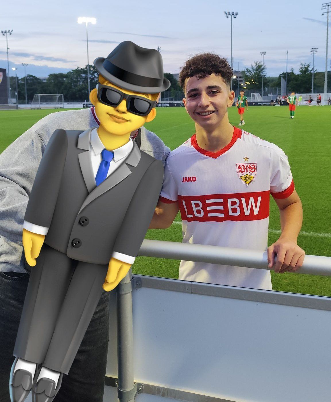 شاهد .. ظهور ناشئ الأهلى بلال عطية في تدريبات شتوتجارت الألماني