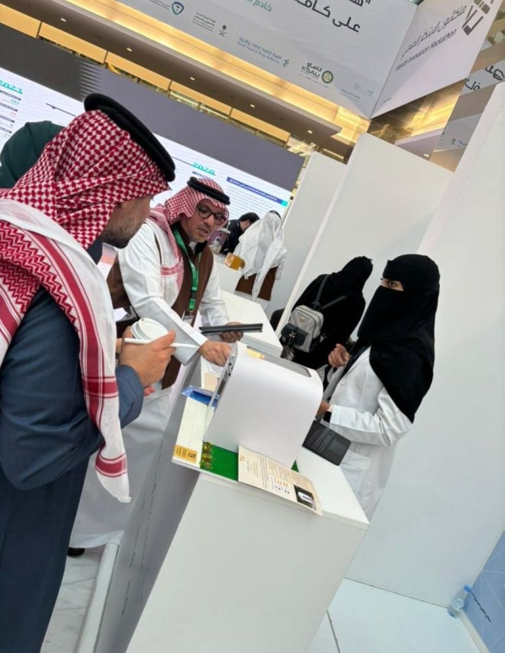 أخبار من السعودية.. الباحثة رنا العتيبي لـ"اليوم": بدأت رحلتي من ألم شخصي.. ونشرت 50 بحثًا