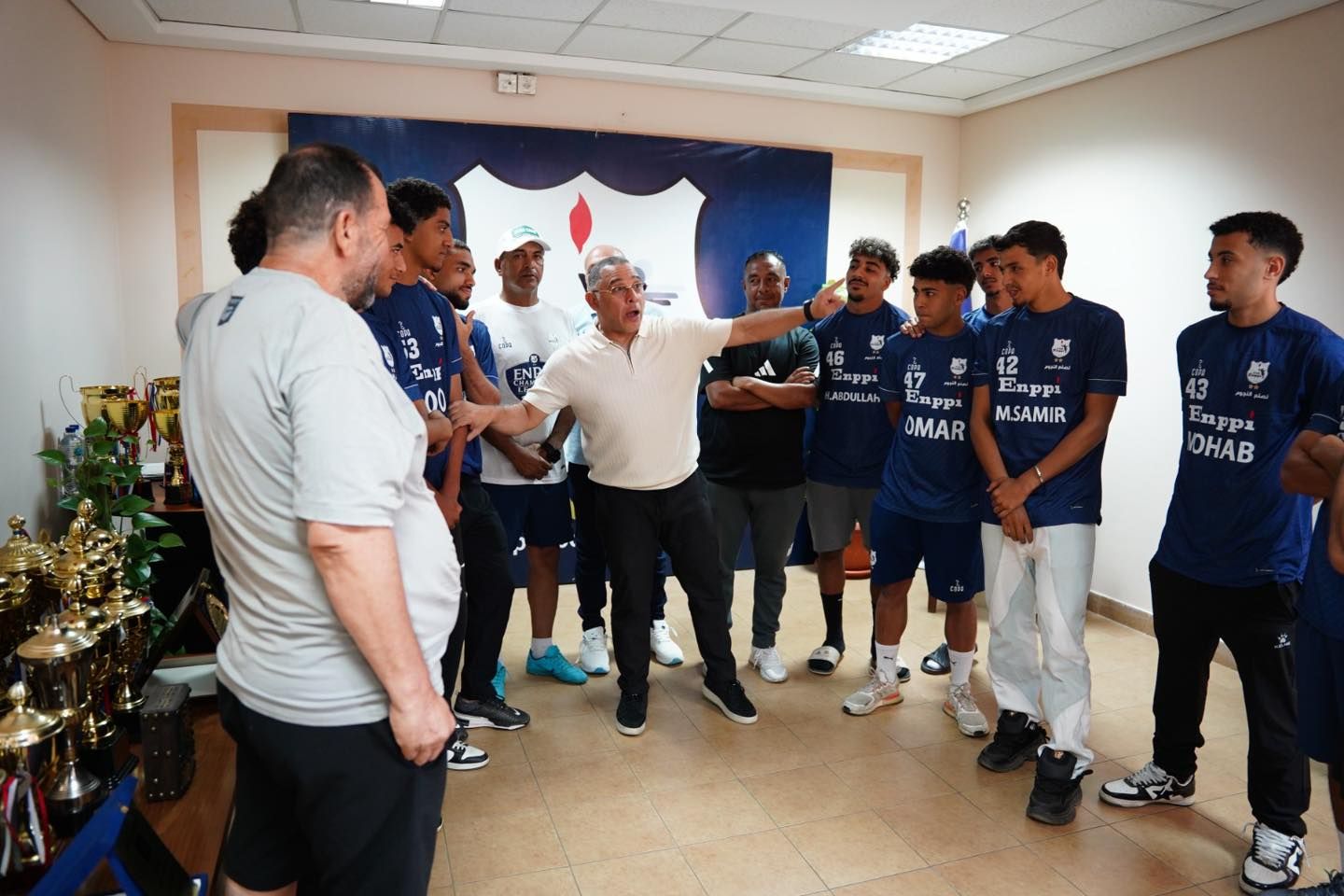 إنبي يُقرر تصعيد أكبر دفعة ناشئين في تاريخه إلى الفريق الأول.. صور