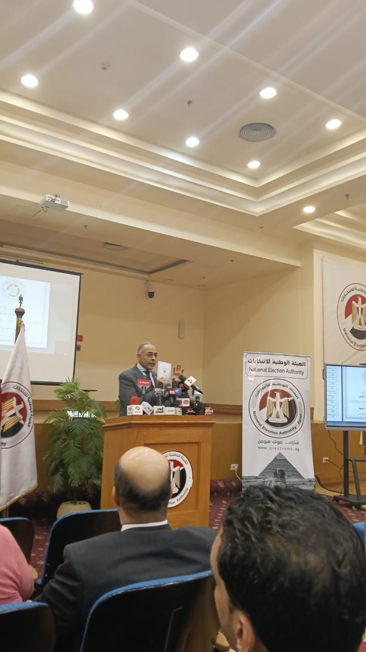 كارنيهات بـ"باركود" لـ25 ألف متابع محلى ودولى وإعلامى لانتخابات مجلس الشيوخ - الخليج 365