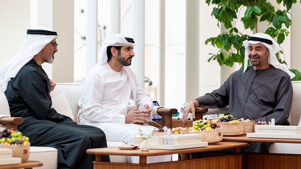 رئيس الدولة يستقبل حمدان بن محمد بن راشد