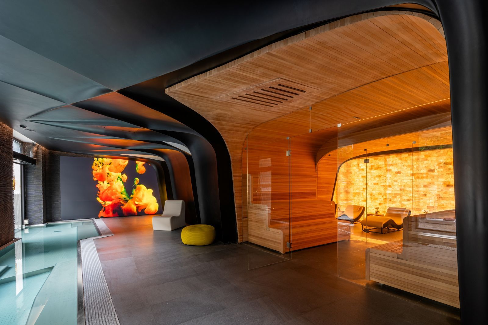 "روميو روما".. زها حديد تبصم على أجمل فندق قبل رحيلها (صور)