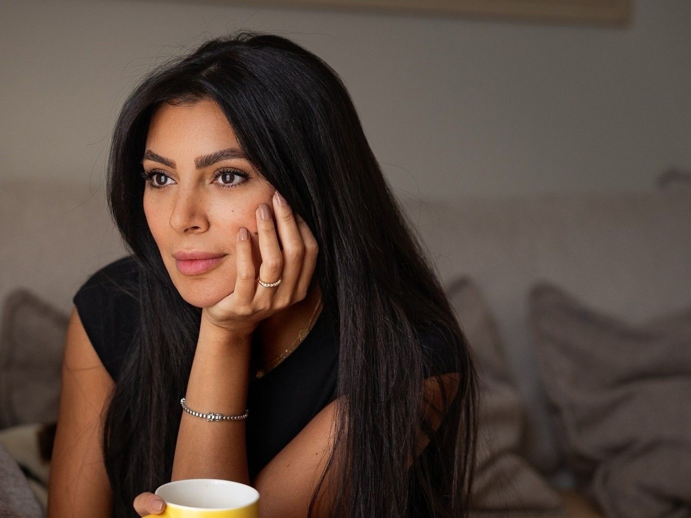 ماذا قالت بسمة داود لـ«الخليج 365» عن مسلسل ما تراه ليس كما يبدو؟