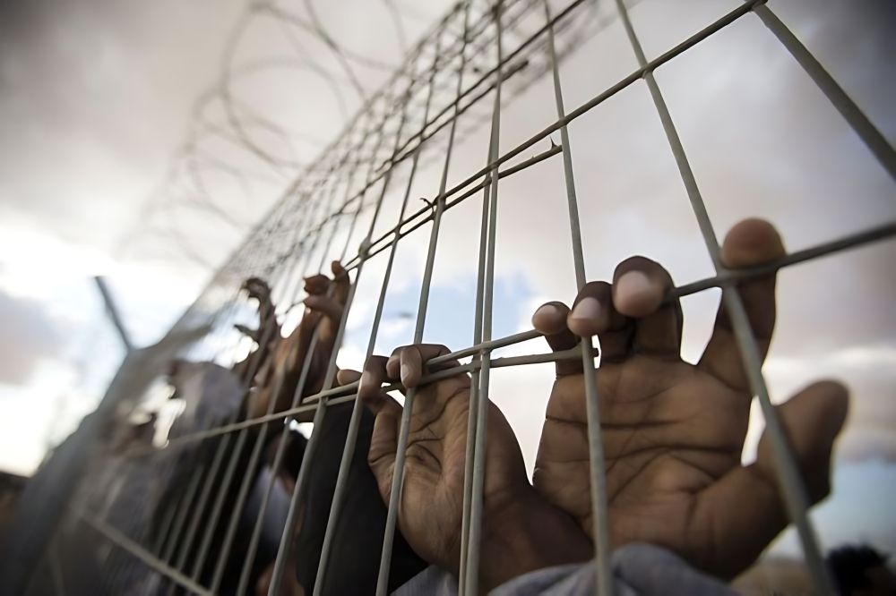 هيئة شؤون الأسرى الفلسطينيين: أكثر من 10 آلاف معتقل في سجون الاحتلال