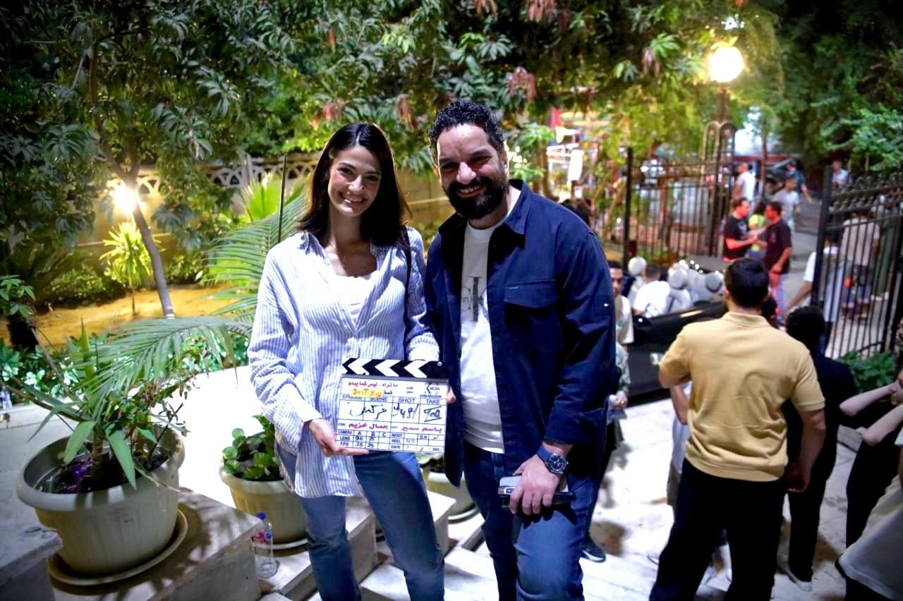 صناع حكاية Just You من مسلسل ما تراه ليس كما يبدو يحتفلون بانتهاء التصوير