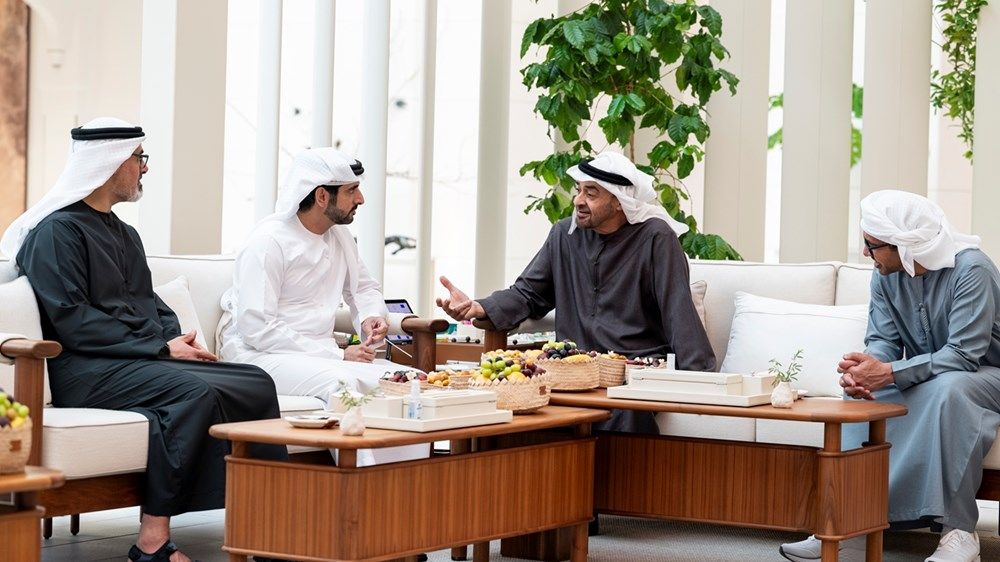 رئيس الدولة يستقبل حمدان بن محمد بن راشد