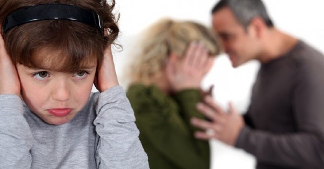 كيف تُجنّبين أطفالكِ توابع خلافاتكما الأسرية ؟ 5 توجيهات