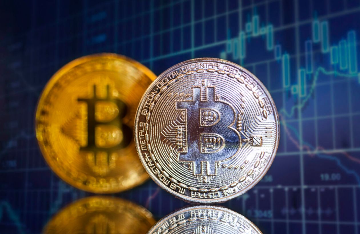 انتعاش سوق الكريبتو بعد قرار الفيدرالي: البيتكوين تتجاوز خسائرها وعملة ENA تتصدر المشهد