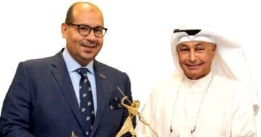 ياسر إدريس: الاحتفال بدخول حسين المسلم قائمة عظماء ألعاب الماء فخر لكل عربى