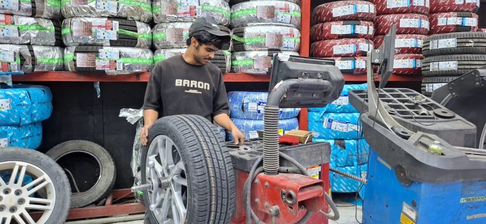 أخبار من السعودية.. الفحص الدوري والتغيير ضرورة.. مختصون يحذرون من أعطال الإطار ”صيفًا“