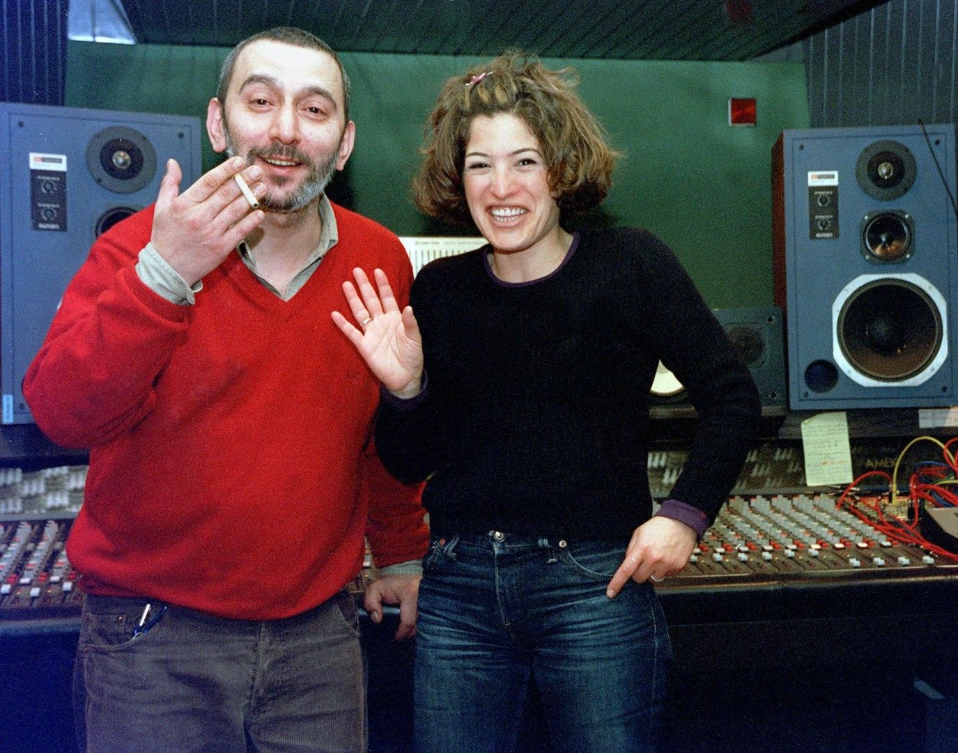 حقيقة الصورة المتداولة لـ زياد الرحباني وزوجته السابقة دلال كرم