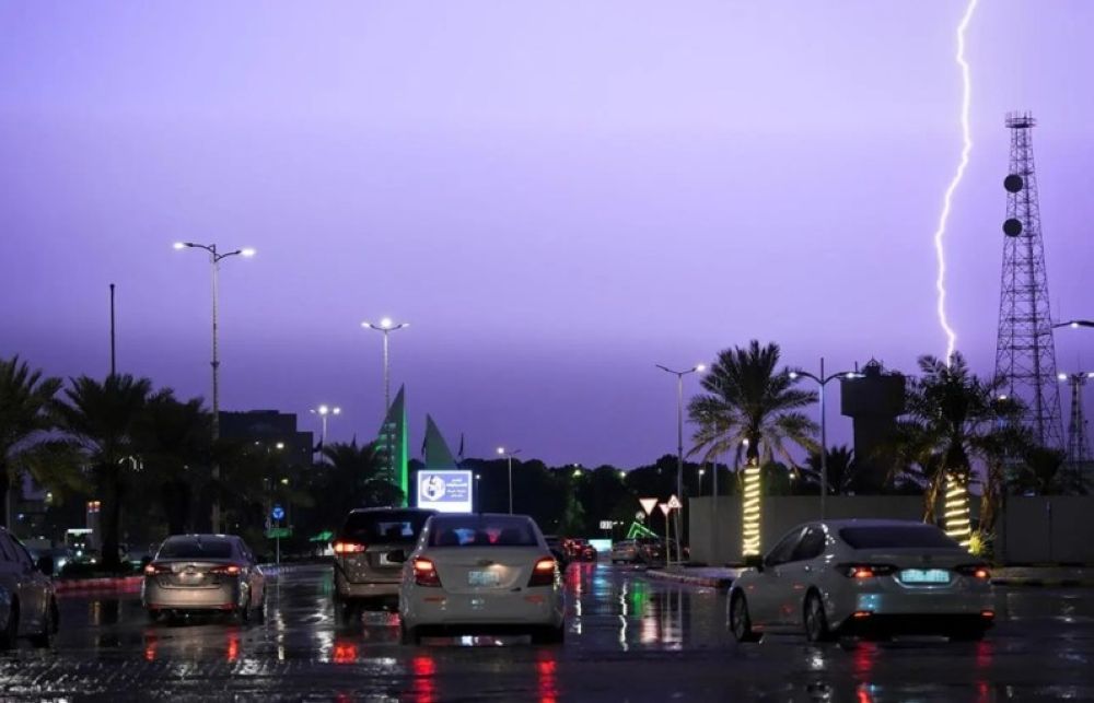 أخبار من السعودية.. طقس السبت.. أمطار رعدية متباينة الشدة على أجزاء من 7 مناطق