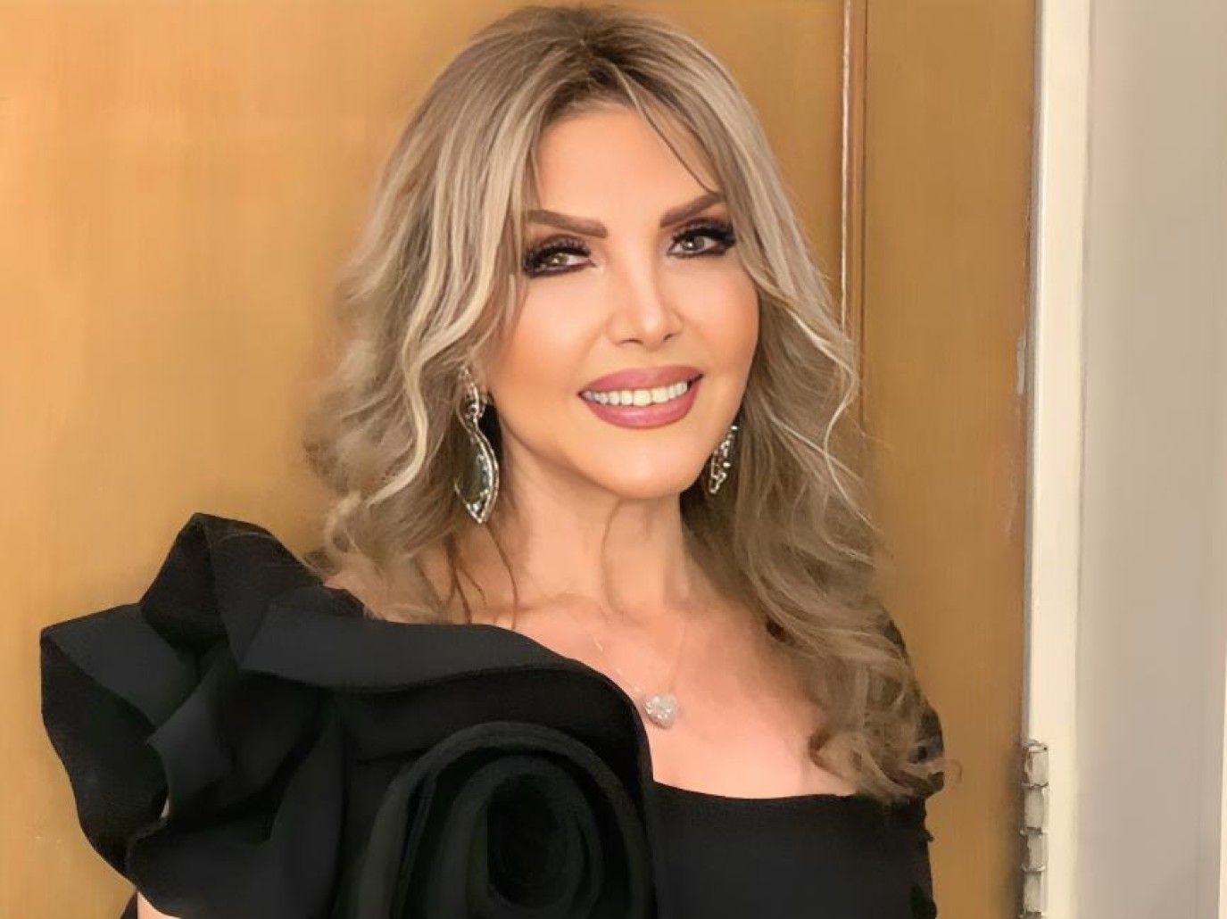 نادية مصطفى تنعى عم الفنانة أنغام: كان رمزاً للطيبة والخلق