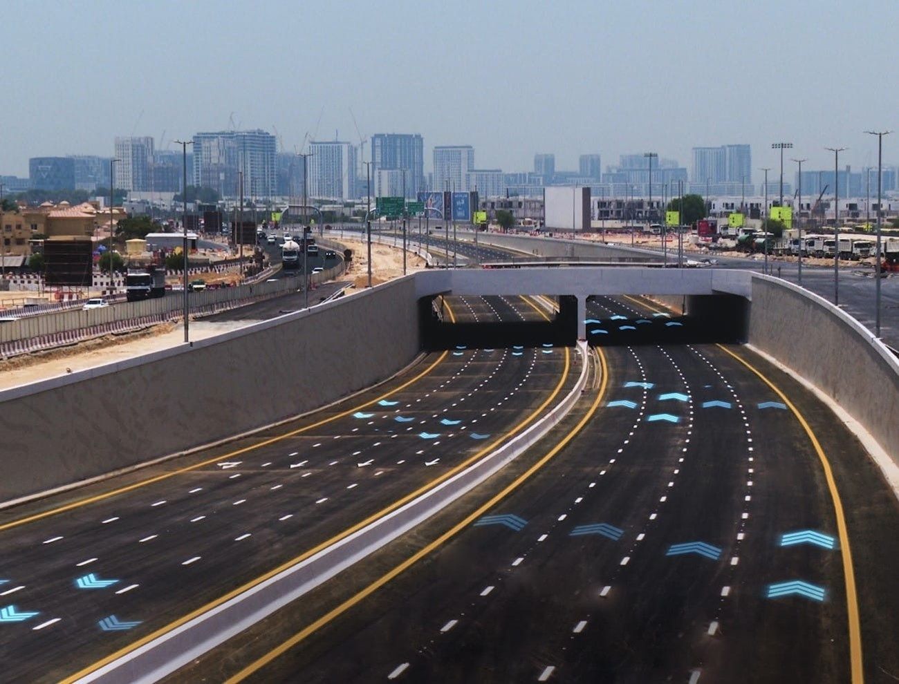 "طرق دبي" تفتتح نفقاً على شارع أم سقيم يخفض زمن الرحلة 61 %