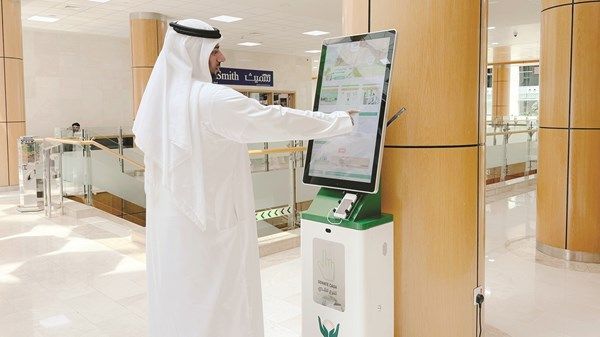 «خيرية الشارقة»: شاشات ذكية في 9 مواقع لاستقبال التبرعات
