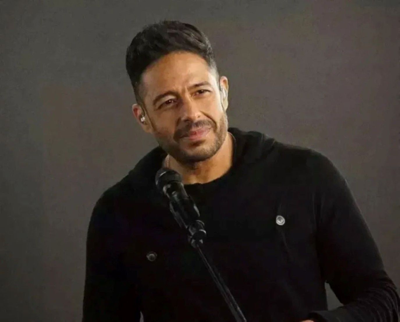 حماقي يكشف مفاجآت ألبومه الجديد: يحمل أفكاراً جديدة