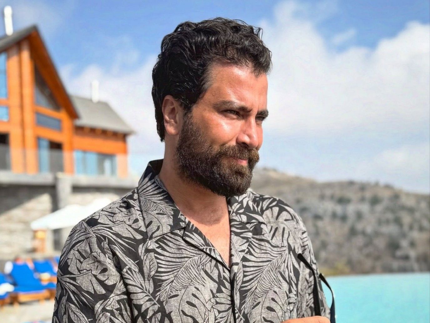 ماذا قال معتصم النهار لـ"الخليج 365" عن تكريمه في مهرجان بياف 2025؟