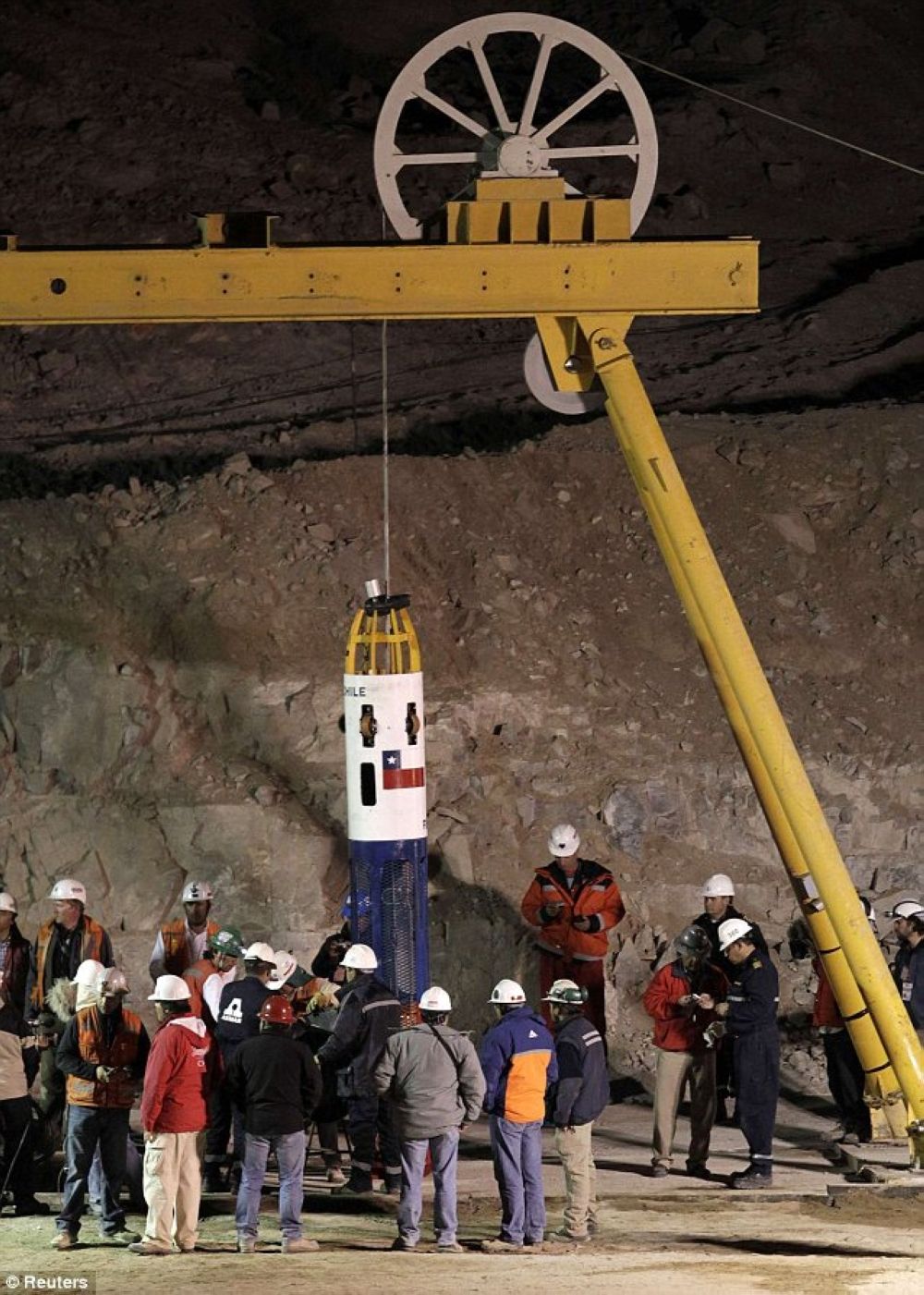 5 قتلى.. العثور على جثث العمال المفقودين في انهيار نفق منجم تشيلي