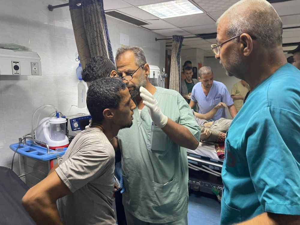 شهيد و3 إصابات في طواقم الهلال الأحمر الفلسطيني في خان يونس