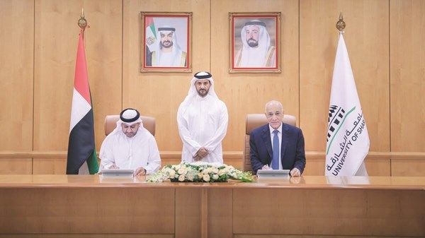 سلطان بن أحمد يشهد توقيع مذكرة تفاهم بين مجلس القضاء وجامعة الشارقة