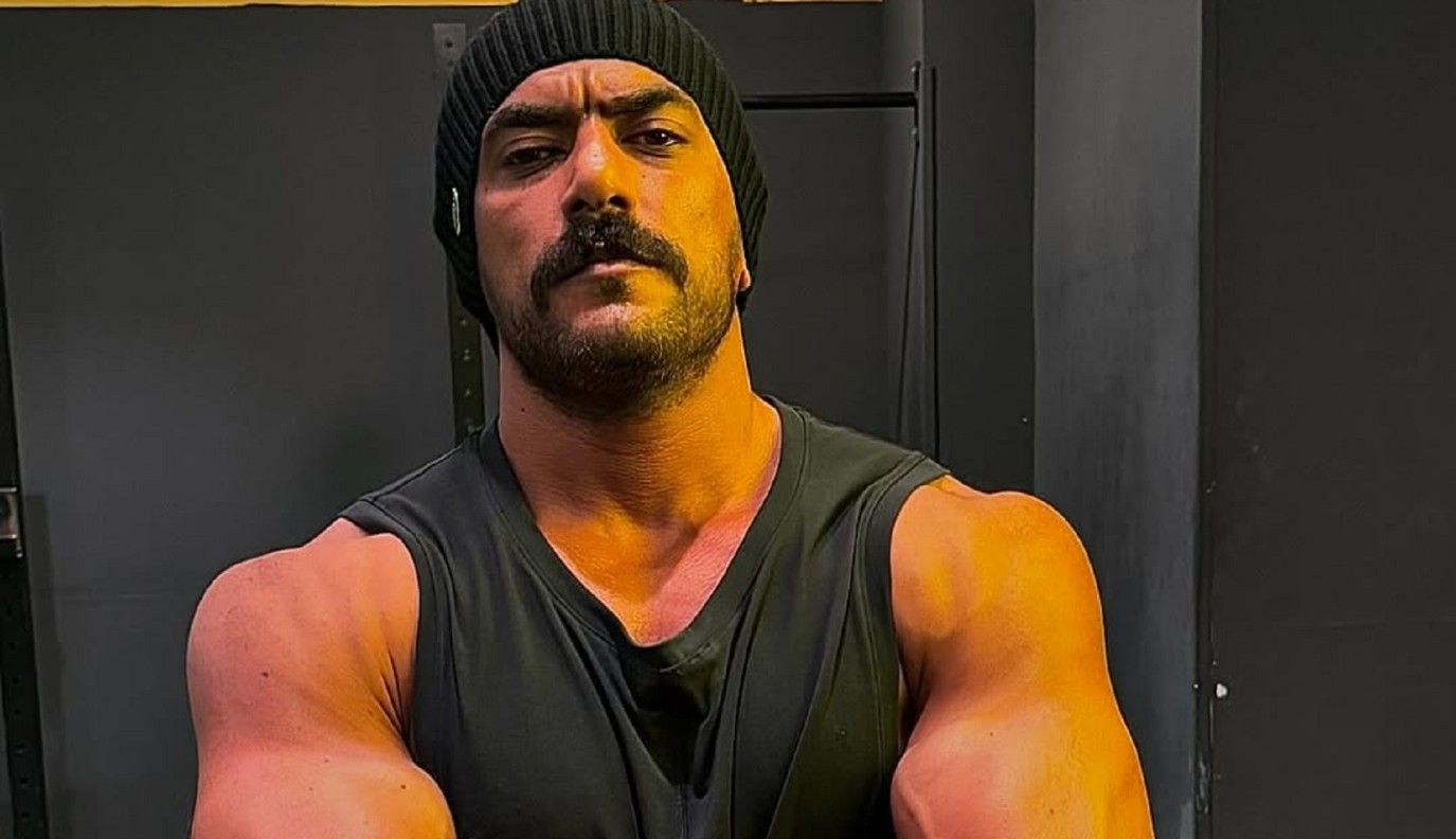 أحمد العوضي يكشف ملامح شخصيته بمسلسل "علي كلاي" .. جدع وابن بلد وبيضرب الناس كلها