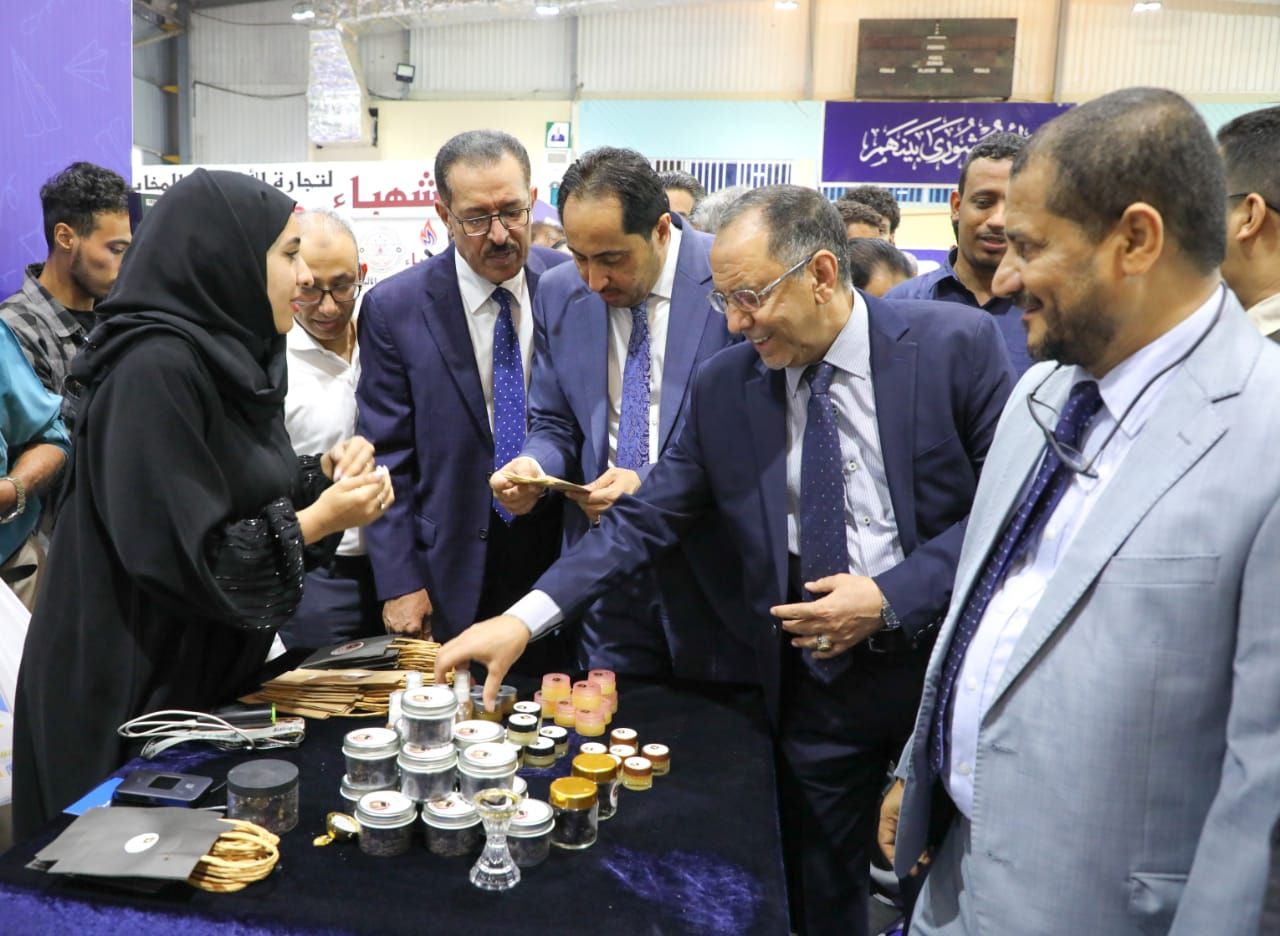 افتتاح نادي رجال الٲعمال في عدن.. ملتقى اقتصادي لتعزيز الشراكة بين القطاعين العام والخاص