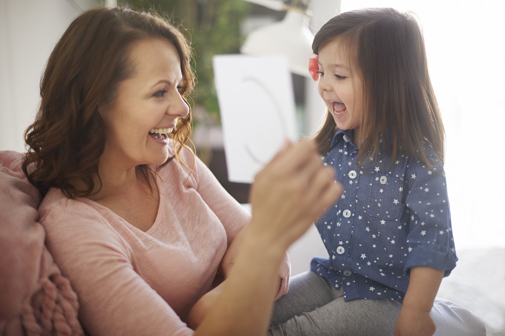 8 طرق مجربة لتعليم طفلك الصدق منذ الصغر