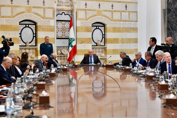 معلومات mtv: الوزير الشيعي الخامس فادي مكي لا يزال داخل قاعة مجلس الوزراء