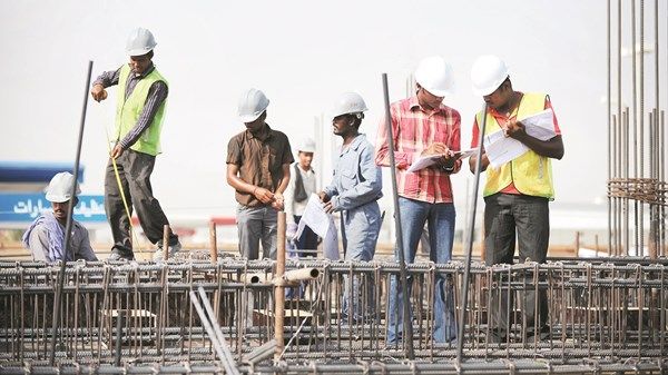 الإمارات الأولى عالمياً في 10 مؤشرات تتعلق بسوق العمل