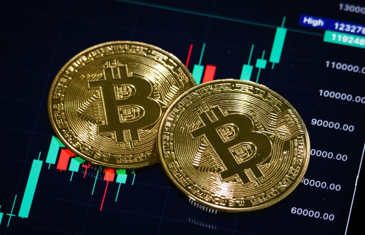 سعر البيتكوين يستقر في نطاق محدود بانتظار تحفيز جديد للسوق