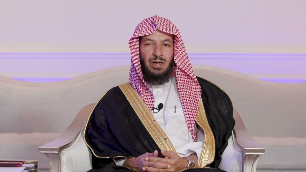 الشثري: الغسل من الجنابة بالمنظفات صحيح إذا سكب الماء بعدها.. فيديو