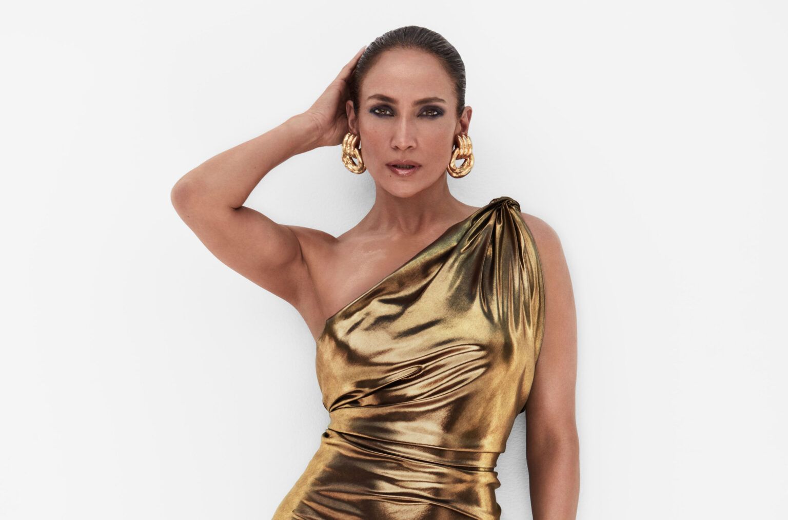 جنيفر لوبيز تُمنع من دخول متجر شانيل في اسطنبول… والسّبب مفاجئ