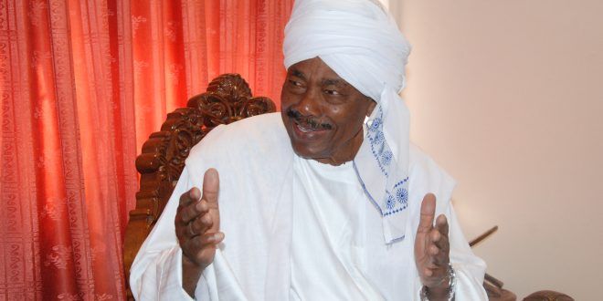 برمة يصدر قراراً بإقالة ستة من قيادات حزب الأمة