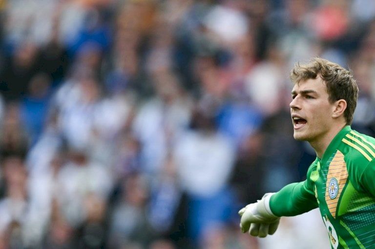 بطولة انكلترا: وست هام يتعاقد مع الحارس الدنماركي هيرمانسن