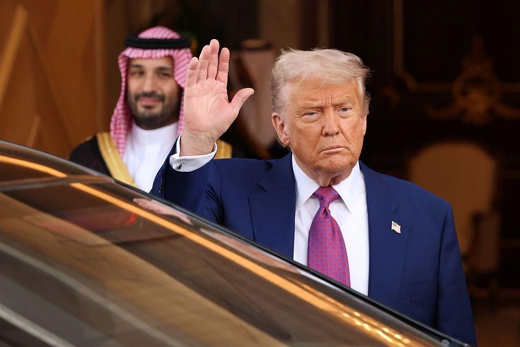 الخليج بين موسكو وواشنطن: هكذا تتقن العواصم الخليجية حسابات السياسة و"براغماتية" الطاقة