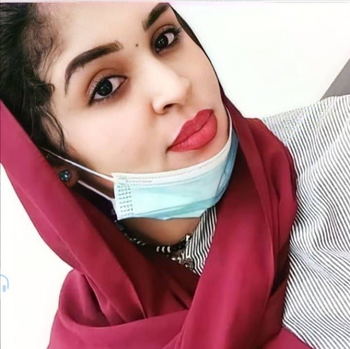 شاهد بالفيديو.. “وزيرة القراية” السودانية الحسناء ترقص وتستعرض جمالها على أنغام الأغنية الترند “أمانة أمانة”